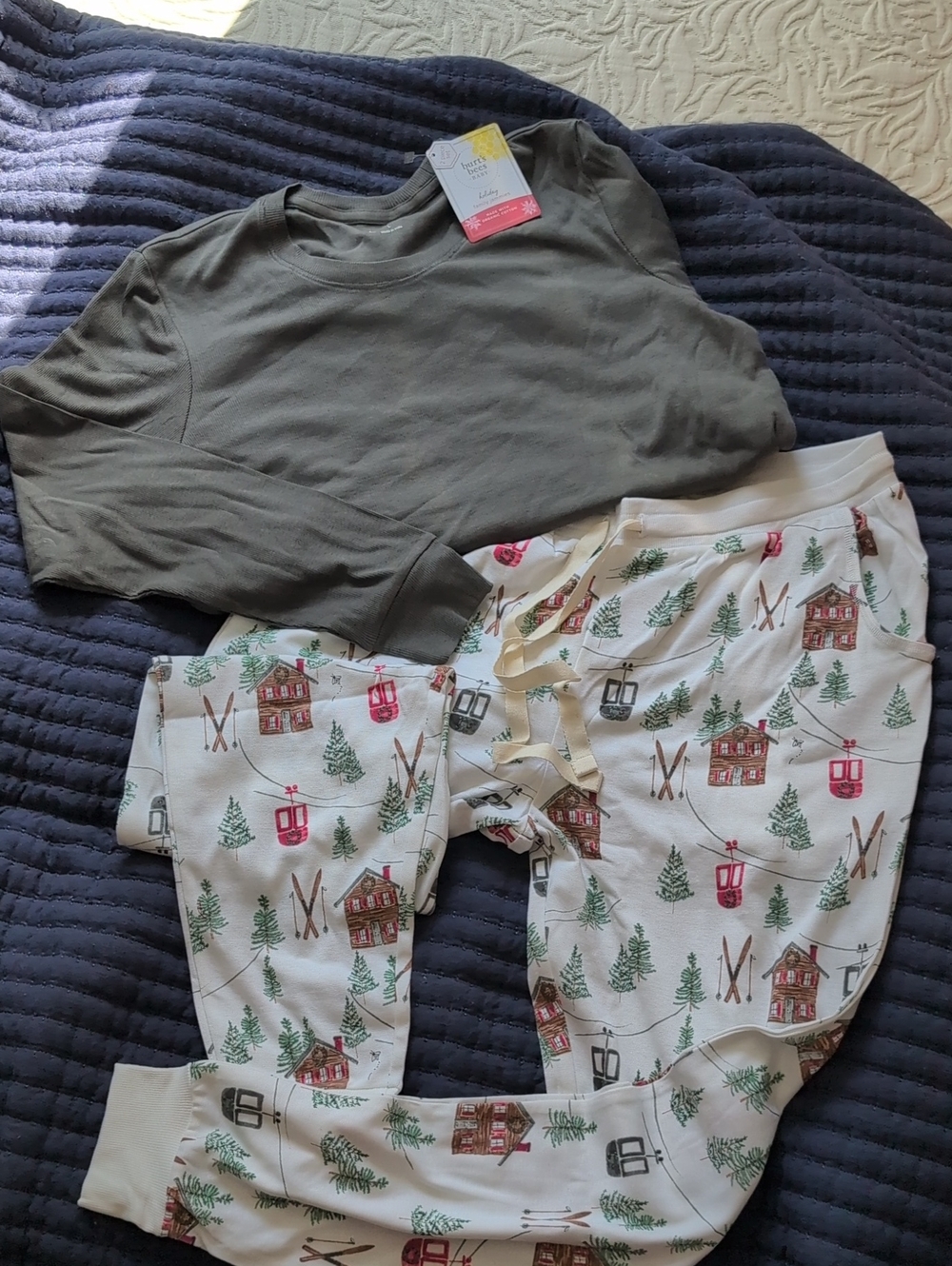 Burt's Bees Women's Pajama Set - Charcoal Gray Top & Alpine Printed Joggers- L